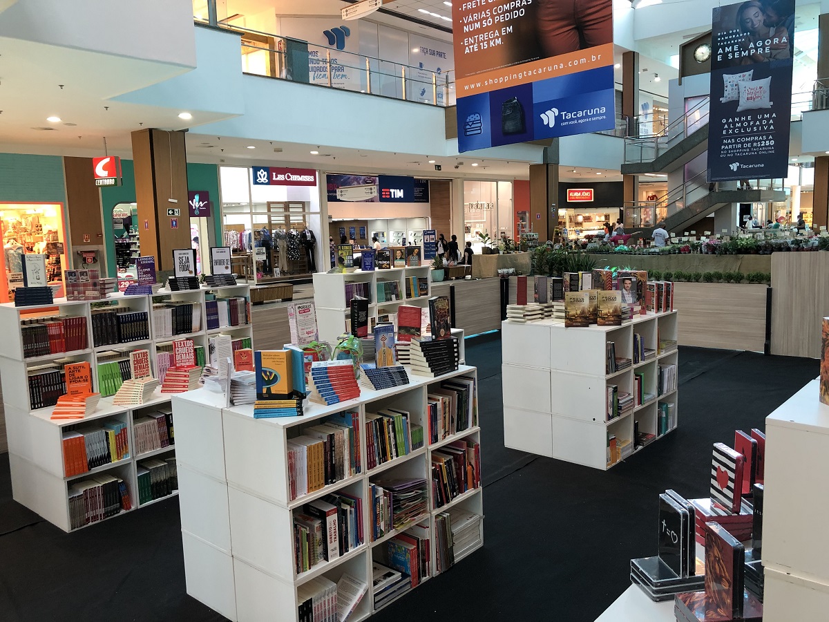 Shopping Tacaruna recebe feira de flores e livros - ClickREC