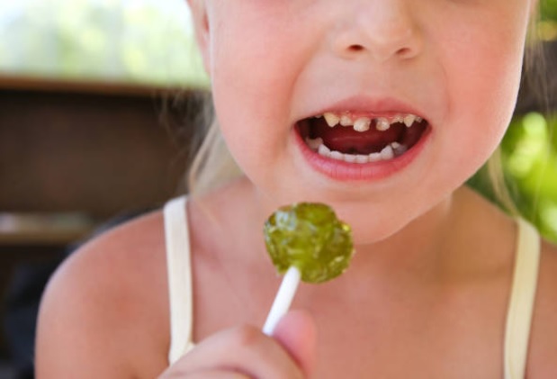 Odontopediatra dá dicas de cuidados com a saúde bucal de crianças nas férias escolares
