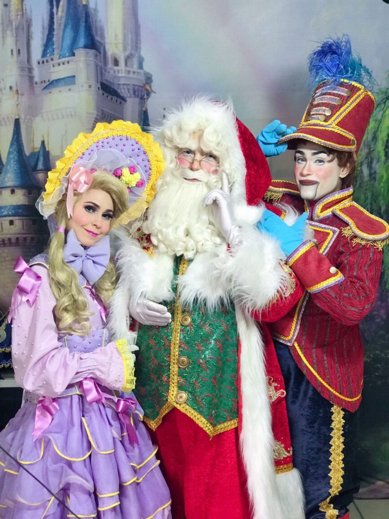 Fim de semana com o espetáculo “Natal Mágico, a Festa” traz toda a magia natalina para o Donna Festa