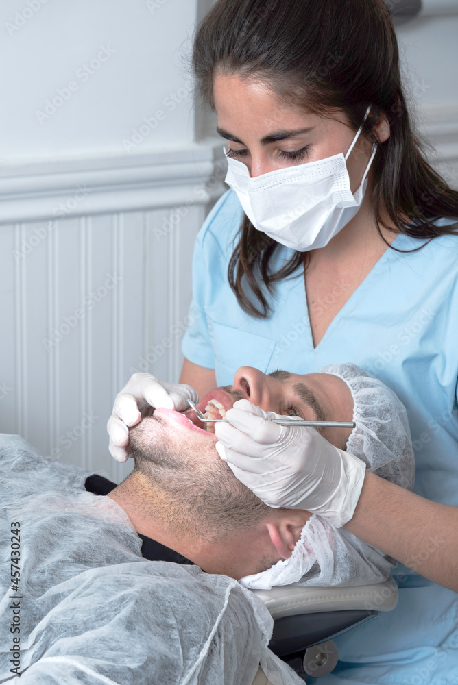 Tratamento odontológico gratuito para população carente