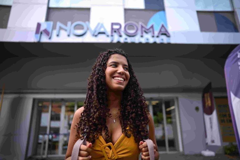 Faculdade Nova Roma inscreve para vestibular em Recife e Caruaru