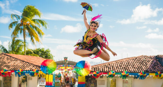 Shopping Patteo recebe totem para eleição dos homenageados do Carnaval de Olinda 2024