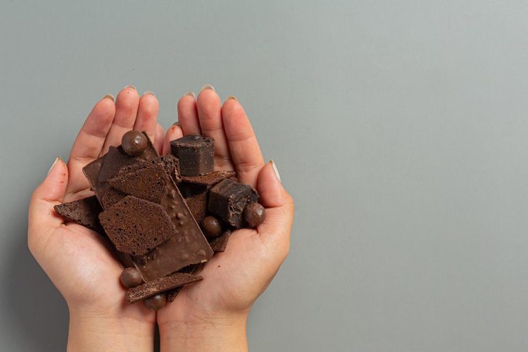 Chocolates funcionais, veganos e mais saudáveis? Especialista alerta sobre tendências do mercado e cuidados no consumo