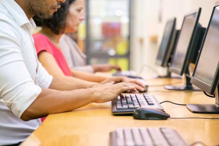 Estudantes de Pernambuco poderão receber certificações gratuitas e desenvolver soluções com foco em tecnologia