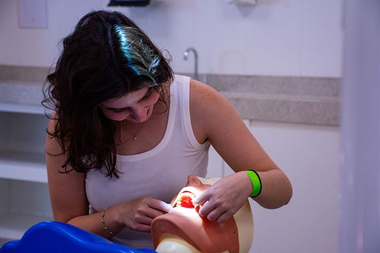Feira de Profissões no Recife ajuda jovens a descobrir carreiras e planejar o futuro
