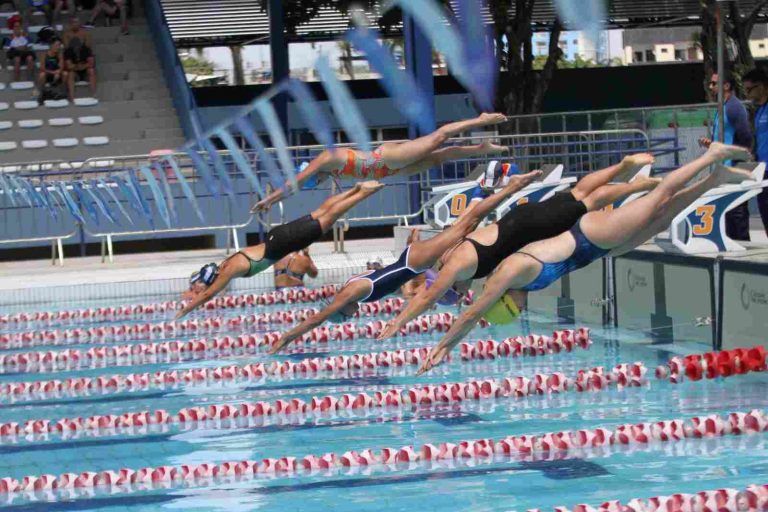 Nadadores master disputam, no final de semana, o Campeonato de Verão na piscina do Santos Dumont