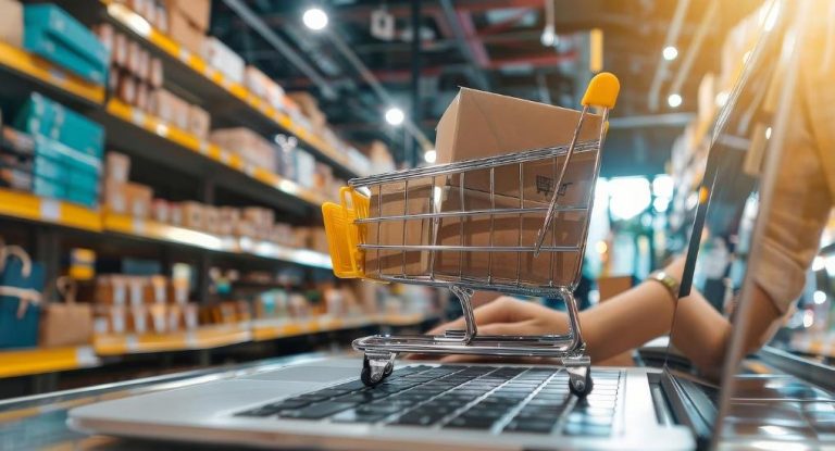 Com a chegada do 13º salário, varejo e serviços ganham fôlego e famílias ampliam organização financeira