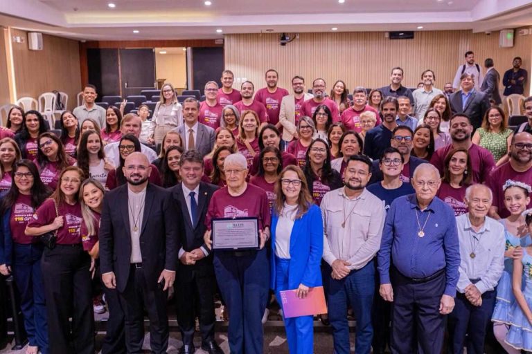 Alepe realiza sessão solene pelos 115 anos do Colégio Marista São Luís