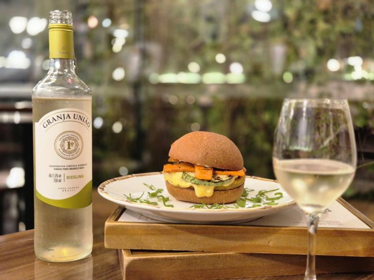 Saiba como harmonização vinhos e espumantes com hambúrguer