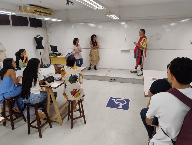 Aluna de UniFBV avança à semifinal do desfile de moda da Fenearte 2026