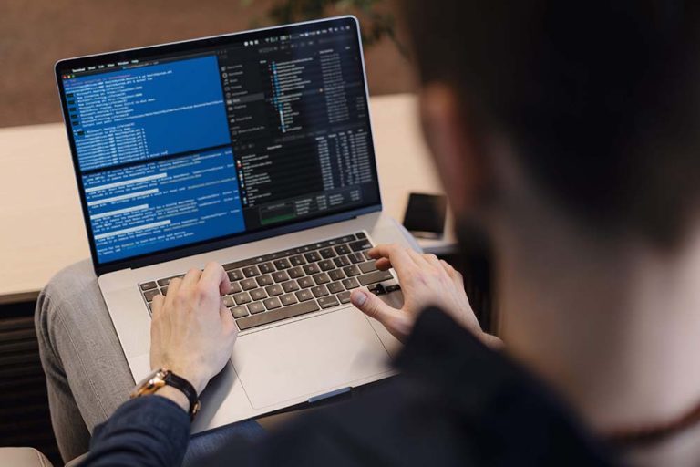 Jala University conquista acreditação dos Estados Unidos e abre inscrições para nova turma de Engenharia de Software com bolsas para latino-americanos
