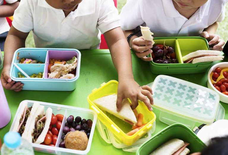 Lanches escolares saudáveis: planejamento e criatividade ajudam a garantir uma alimentação equilibrada